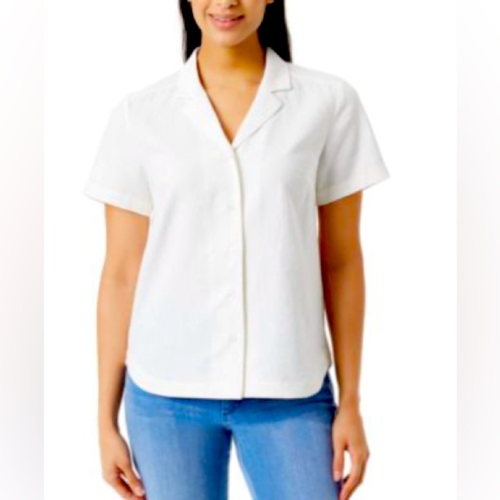 Gloria Vanderbilt linen-blend button-up camp shirt.